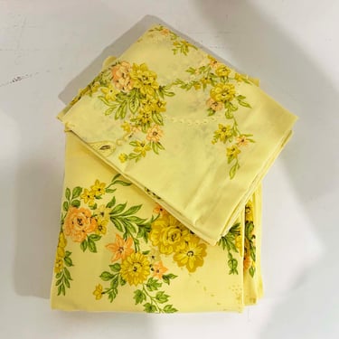 Vintage Tastemaker Floral Flat Double Full Sheet Pillowcases Set Pair 2 Flowers Mod Floral Bedding Cotton Fabric Yellow 1960s 