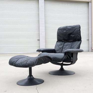 Black leather Ekornes Stressless Lounge Chair + Ottoman | Rare Design | Tulip Base | Genuine Black Leather | Mid Century | Space Age | MCM 