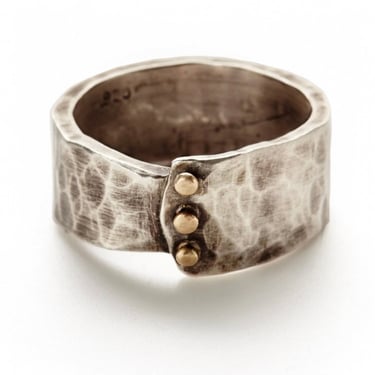J&I Jewelry | Hammered Sterling Overlap Band