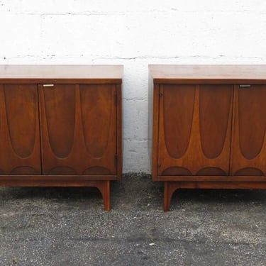 Broyhill Brasilia Mid Century Modern Nightstands Side End Tables a Pair 4951