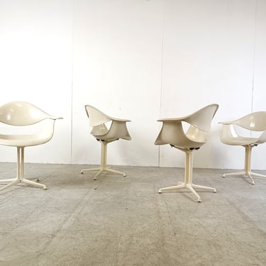 Space Age Daf Chairs by George Nelson for Herman Miller, Set of 4 - vintage fiberglass chairs - design dining chairs 1960s 