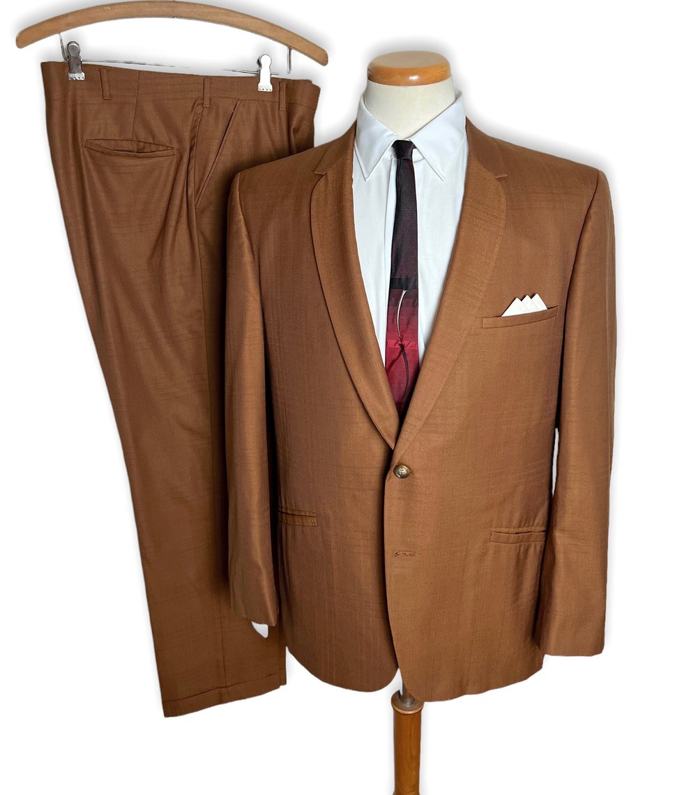 Vintage 1960s 2pc SHARKSKIN Suit ~ size 42 R ~ Jacket
