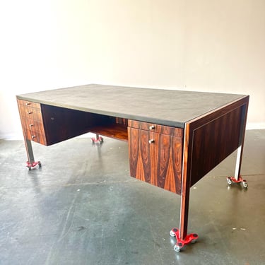 Mid Century Rosewood And Leather Executive Desk By Herman Miller for Biltrite Canada, Circa 1970 