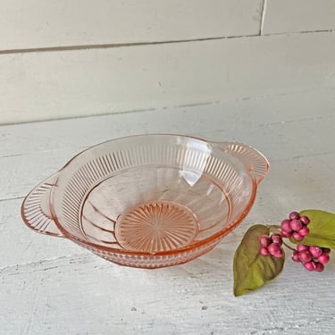 Vintage Small Pink Glass Depression Glass, Ring And Earring Dish, Candy Dish // Vintage Pink Trinket Dish, Candy Dish // Perfect Gift 