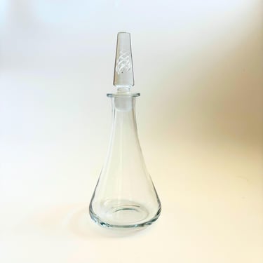 Vintage Air Twist Glass Decanter 
