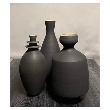 SHIPS NOW- Set of 3 Angular Stoneware Vases in Dramatic Black Slate Matte by Sara Paloma Pottery 