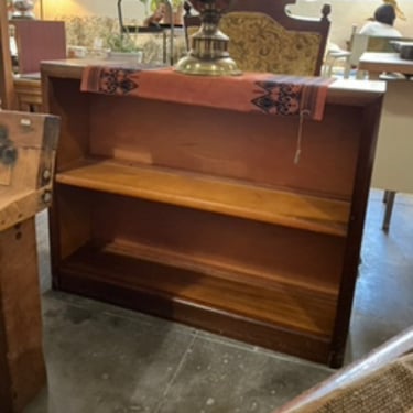 Wooden 2-Tier Shelf
