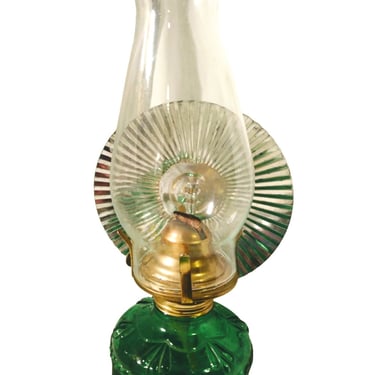 VINTAGE Hurricane Oil Lamp// Lamp with Antique Reflector/ Rustic Style Lamp 