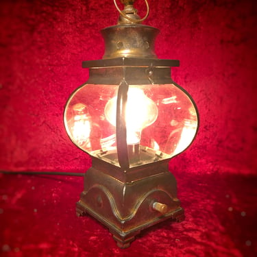 Illuminated Curved Glass Lantern 