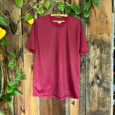 Vintage 70s 80s 100% Nylon T shirt silky smooth single stitched size L 