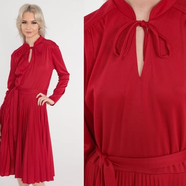 70s Midi Dress Raspberry Red Pleated Keyhole Dress Plain Dress High Waisted Secretary 1970s Vintage Long Sleeve Bohemian Belted Medium 