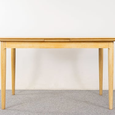 Oak Dining Table by Skovmand & Andersen - (323-011) 