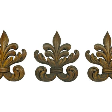 Set of 3 Carved Pine Wood Fleur De Lis Decorations
