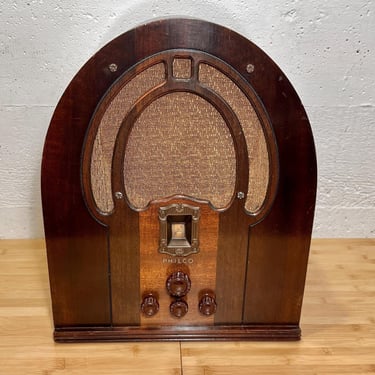 1934 Philco Cathedral Radio, Model 89B Code 123, Elec Restored, AM/Police Shortwave, Shadow Meter Dial, Original Finish 