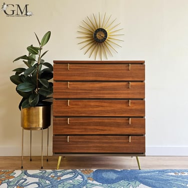 Restored Johnson Carper Mid-century Modern Highboy ***please read ENTIRE listing prior to purchasing SHIPPING is NOT free 