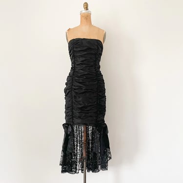 Vintage ‘80s Gunne Sax goth prom dress | strapless, coffin ruching, black lace fishtail hem, XS/S 