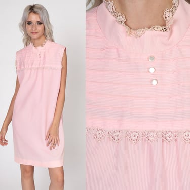 60s Mod Mini Dress Baby Pink Dress Shift Lace Trim Yoke Sleeveless Dress 1960s Gogo Vintage Sixties Twiggy Plain 70s Minidress Small Medium 