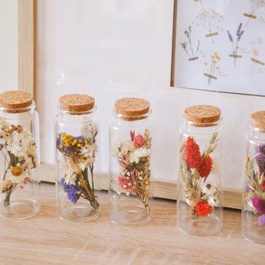 dried flower bottles