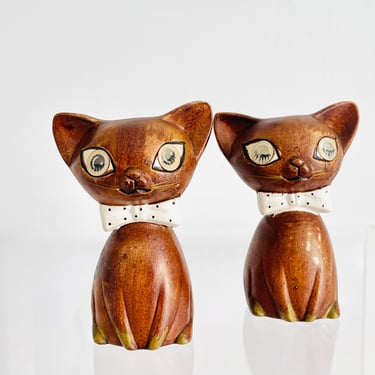Vintage 1960s MID Century Modern Siamese Cats Ceramic Salt and Pepper Shakers Winking Eye Lego Japan 
