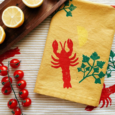 linen dinner napkins. lobster on mustard. hand block printed. placemats / tea towel. hostess gifting. birthday or dinner party decor. 