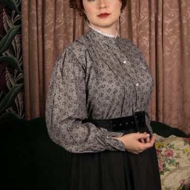 Victorian Blouse -  Authentic Antique c. 1890s Linen Blouse with Puffed Sleeves, Eyelets and Pleating 