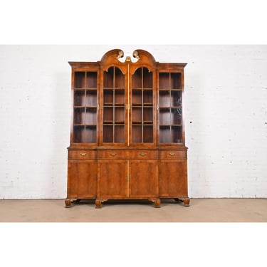 Baker Furniture Style Georgian Carved Flame Mahogany and Gold Gilt Breakfront Bookcase Cabinet