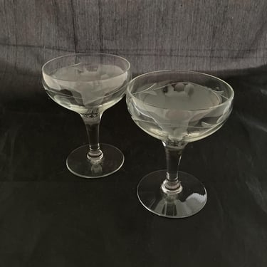 Set of 2 Vintage Floral Etched 5 OZ Crystal Coupe Cocktail Glasses, Antique Mid Century Modern Champagne Saucers, Martini Up Glasses, Vines 