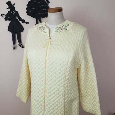 Vintage 1950's Quilted House Coat / 60s Yellow Robe Loungewear M/L 