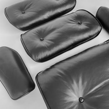 Full Replacement of Eames Lounge Chair Cushions Including Arms