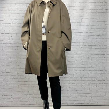 Yves Saint Laurent Car Coat, Size 38/US 6 (fits like 8/10), New W/tags, Olive Green