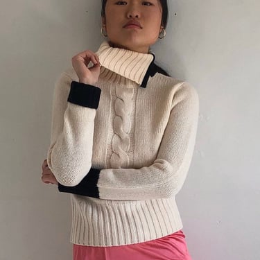 90s DKNY lambswool cropped turtleneck sweater / vintage creamy white contrast split high neck lambswool turtleneck sweater | S 
