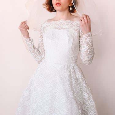 1950s Lace Fit and Flare Wedding Dress, sz. XS