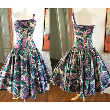 Amazing Vintage 1950's Designer Dress with Abstract Novelty Atomic Print! -Size  Small 