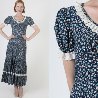 Charming Blue Pilgrim Style Dress / Americana Inspired Homespun Clothing / Farm Life Chore Work Maxi 