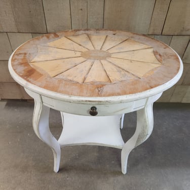 Cute Rustic Side Table24.5"W X 26.5" H X 18" D