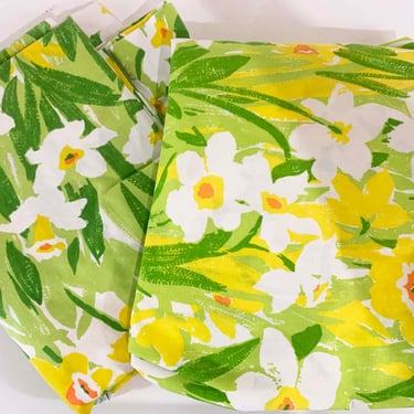 Vintage Stevens Utica Floral Flat Fitted Set Full Double Pair Flowers Mod Floral Bedding Cotton Fabric Flower 1960s 