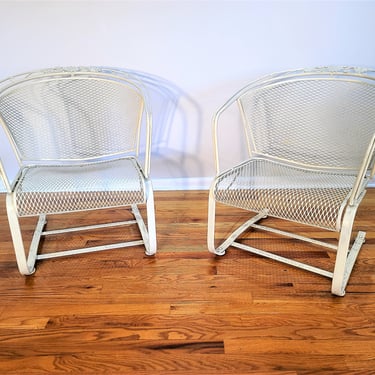 Mid Century Woodard Daisy Bouquet Pair of Bounce Chairs 