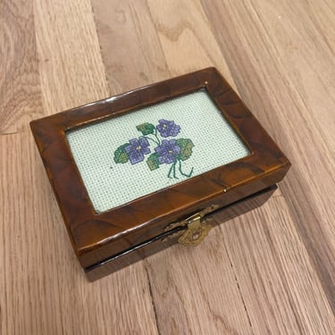 Vintage Floral Jewelry Box 