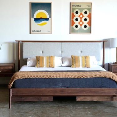 Mid Century Modern Platform Storage Bed / King Size Solid Wood upholstered headboard bed frame 
