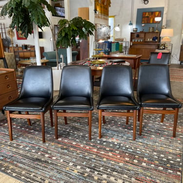 Mid Century Scoop Dining Chairs