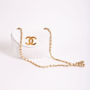 Vintage CHANEL 1989-1990 White Leather Quilted Round Half Moon Flap Bag with 24 K Gold Chain Strap + CC Logo Large Clasp 90s 80s Crossbody 