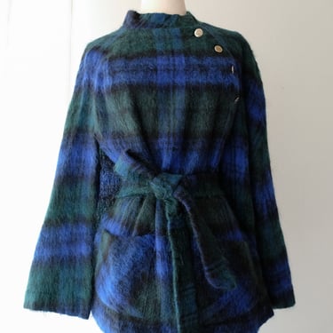 Adorable 1960's Blue and Green Plaid Mohair Made in Scotland Cape / OS