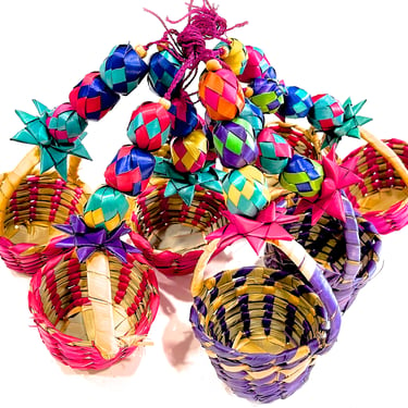 VINTAGE: 8pcs - Mexican Hand Woven Palm Basket Ornaments - Christmas, Fiesta, Crafts - SKU 