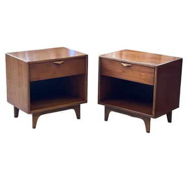 Free Shipping Within Continental US - Vintage Pair of Lane One Drawer Nightstands 