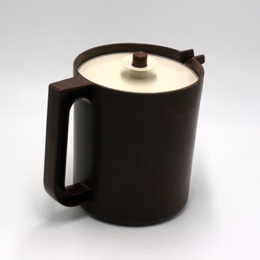 vintage Tupperware brown pitcher 1575-4 