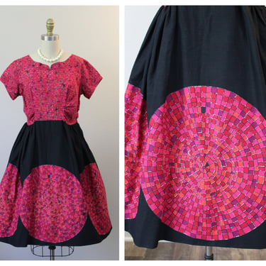 Vintage 1950s Mosaic Circle Print Novelty Cotton Day Dress pinup // Modern Size US 8 10 Med Lg 