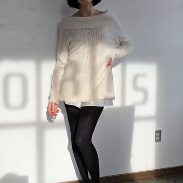 Soft White Angora Collared Knit (L)