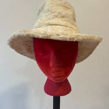 Vintage Mr. John Jr. Faux Crushed Fur Cream Hat by VintageRosemond