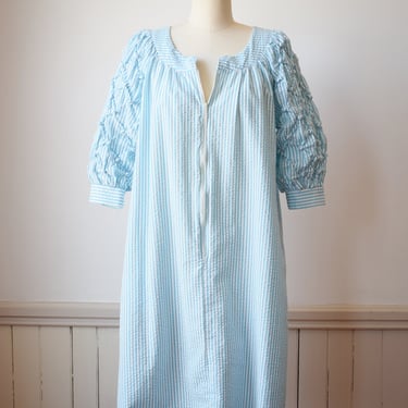 1980s Puffy Sleeve Seersucker Dress | M | Vintage 1970s/80s Blue and White Striped Balloon Sleeve Tent Dress with Pockets | Zip Front 