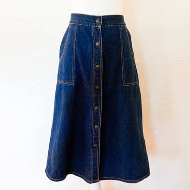 70s Dark Wash Denim Snap Button A-Line Skirt | Medium/Large/ 31